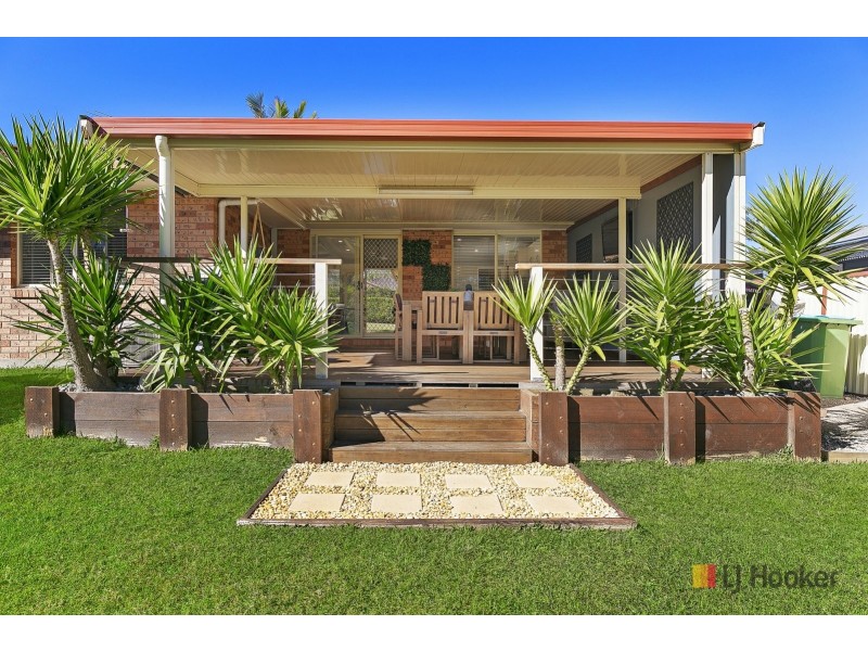 14 Tarwhine Avenue, Chain Valley Bay NSW 2259