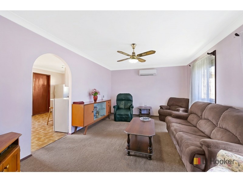 37 Delia Avenue, Budgewoi NSW 2262