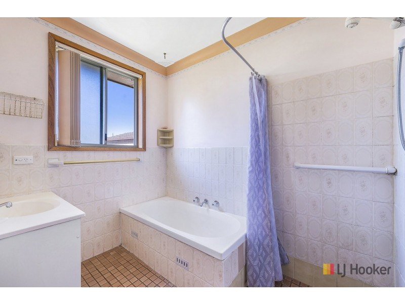 37 Delia Avenue, Budgewoi NSW 2262