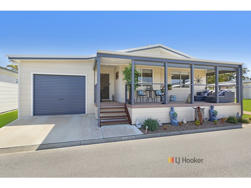 313/25 Mulloway Road, Chain Valley Bay NSW 2259