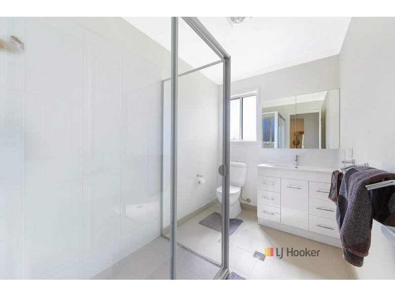 313/25 Mulloway Road, Chain Valley Bay NSW 2259