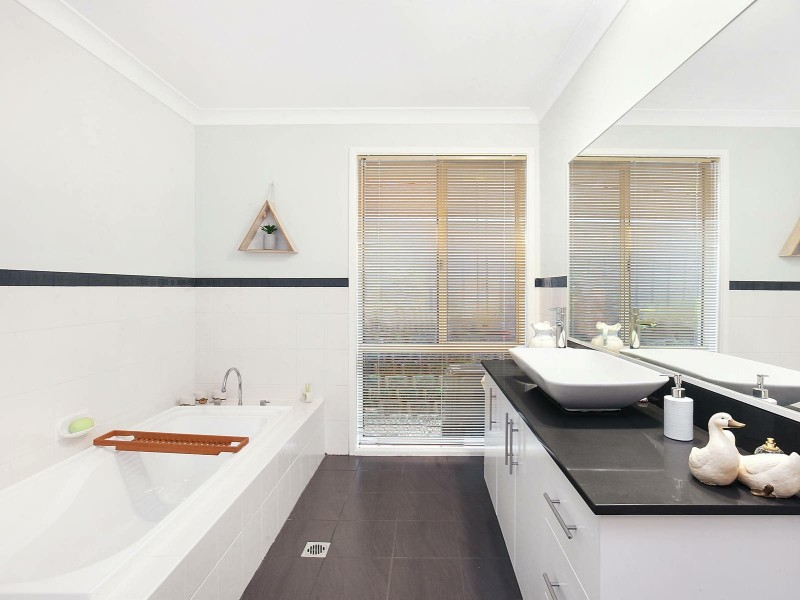 29 Mebbin Circuit, Woongarrah NSW 2259