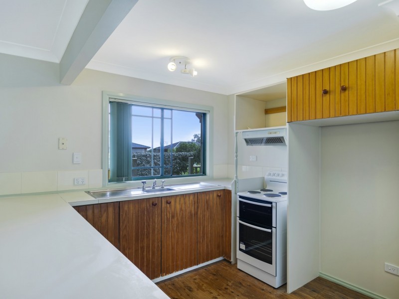 19 Kendall Crescent, Norah Head NSW 2263