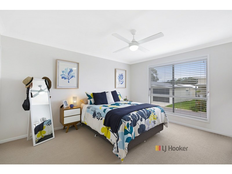 386/25 Mulloway Drive, Chain Valley Bay NSW 2259