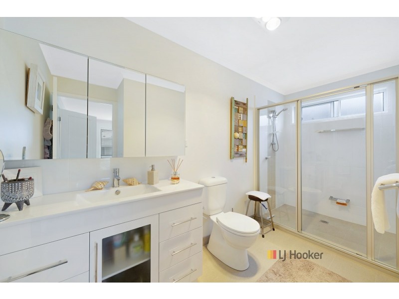 386/25 Mulloway Drive, Chain Valley Bay NSW 2259