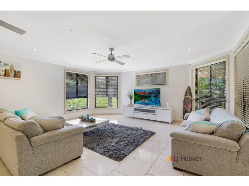 61 Sixth Avenue, Toukley NSW 2263