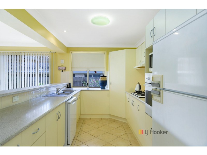 19 Honeygum Way, Mardi NSW 2259