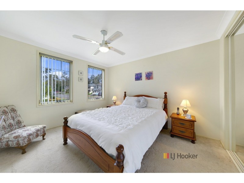 19 Honeygum Way, Mardi NSW 2259