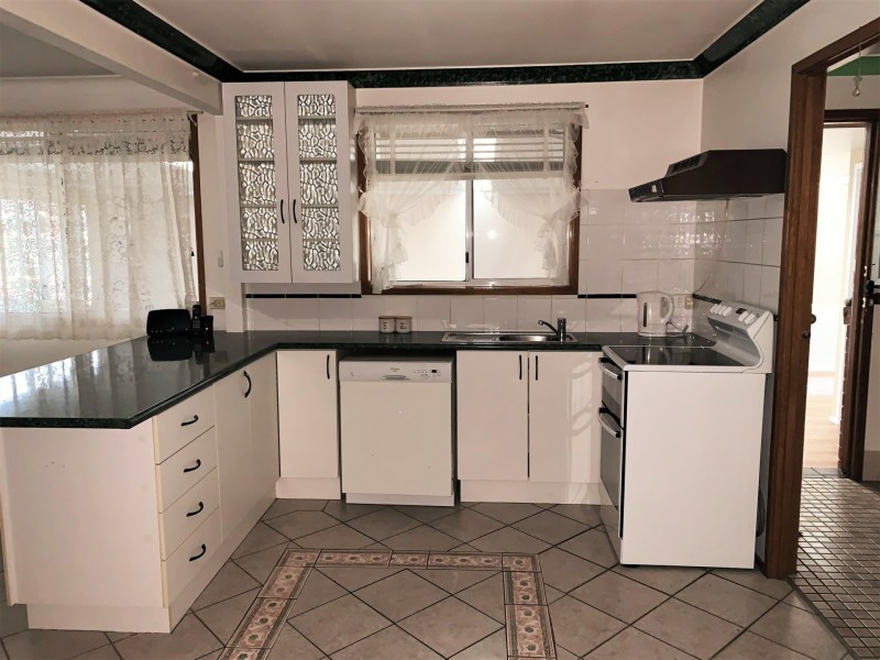 6 Canberry Close, Buff Point NSW 2262