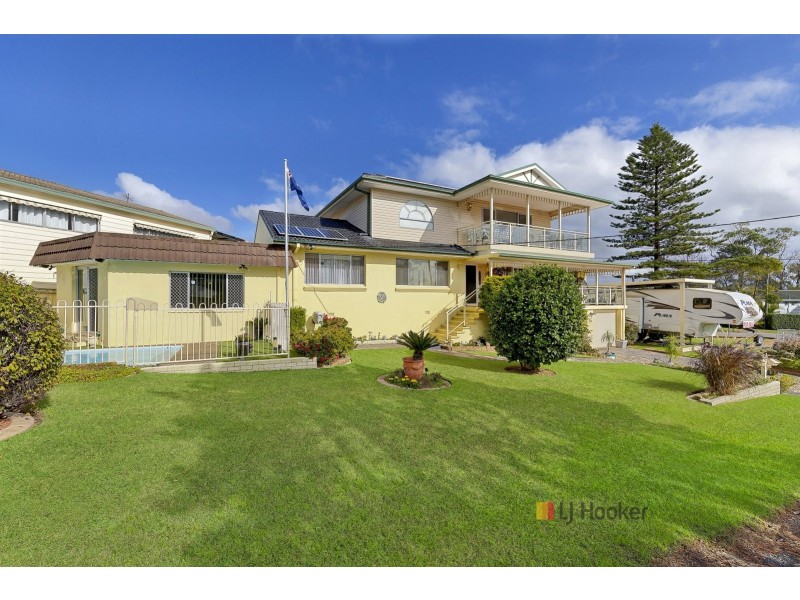 5 Peveril Street, Mannering Park NSW 2259