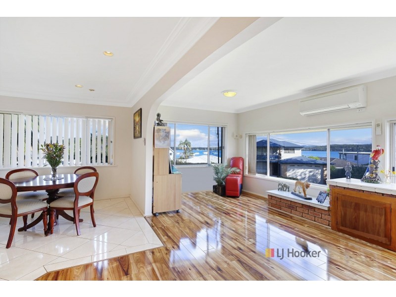 5 Peveril Street, Mannering Park NSW 2259