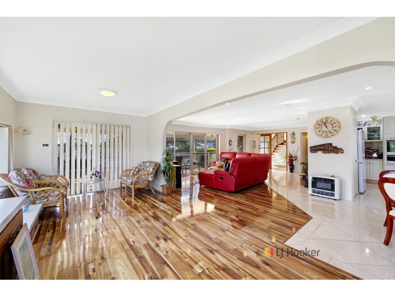 5 Peveril Street, Mannering Park NSW 2259