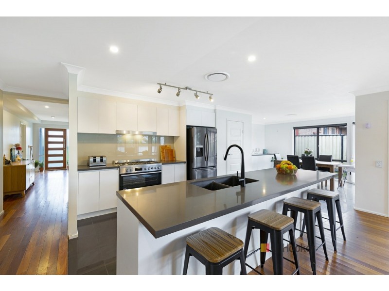 54 Scenic Circle, Budgewoi NSW 2262