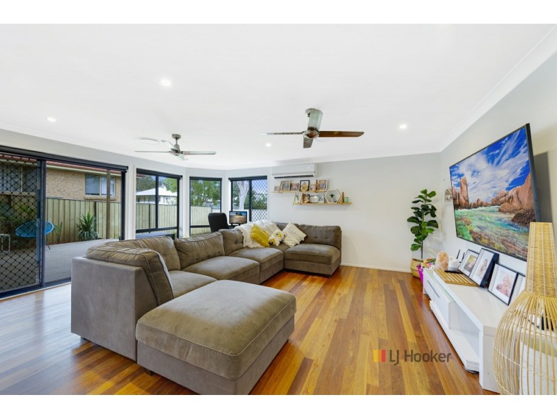 54 Scenic Circle, Budgewoi NSW 2262