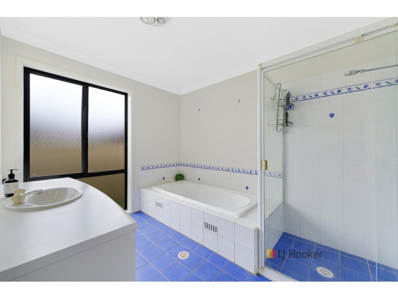 54 Scenic Circle, Budgewoi NSW 2262