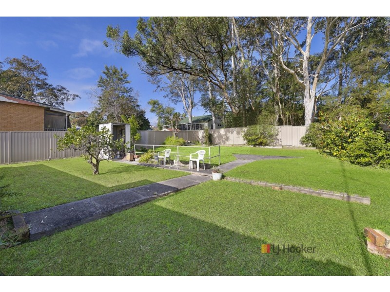 228 Wallarah Road, Gorokan NSW 2263