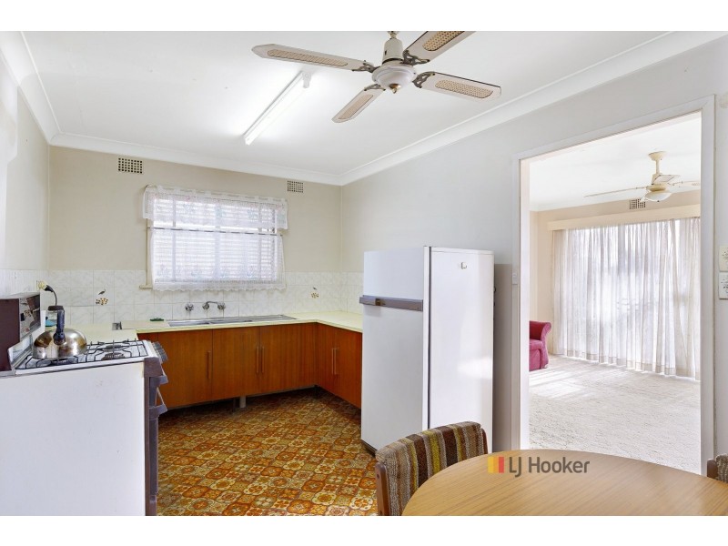 228 Wallarah Road, Gorokan NSW 2263