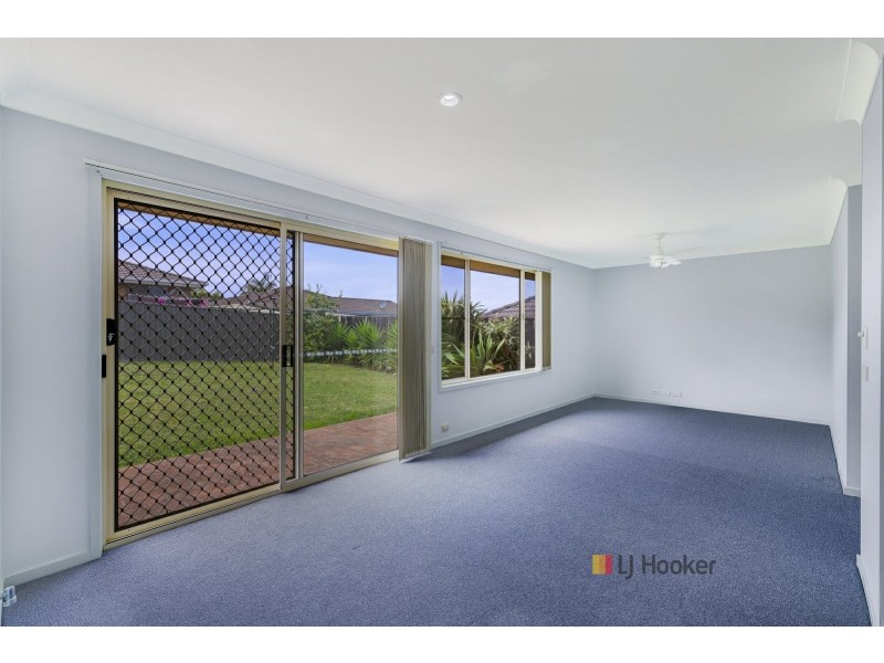 24 Barragoola Road, Blue Haven NSW 2262