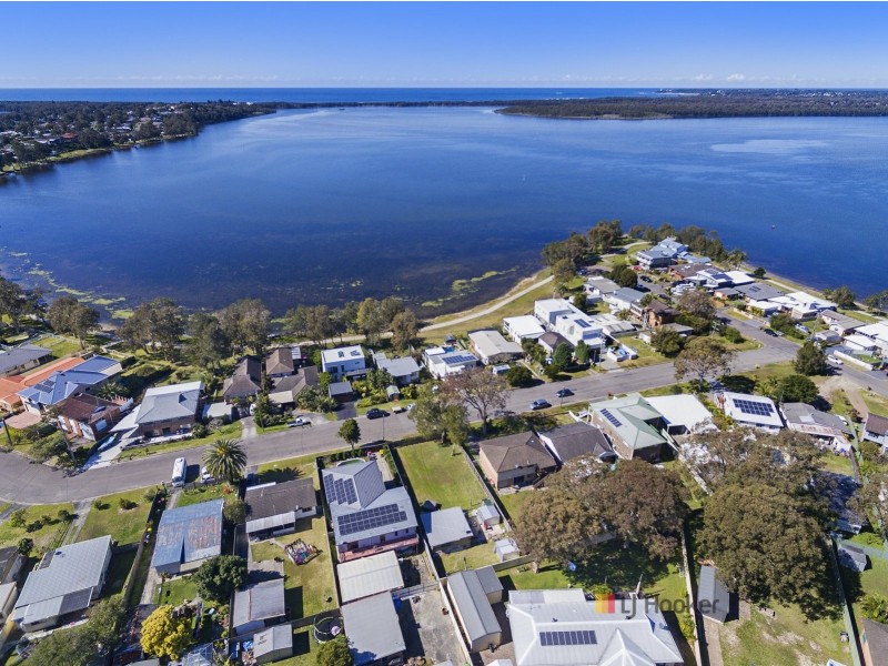 25 Woodland Parkway, Buff Point NSW 2262