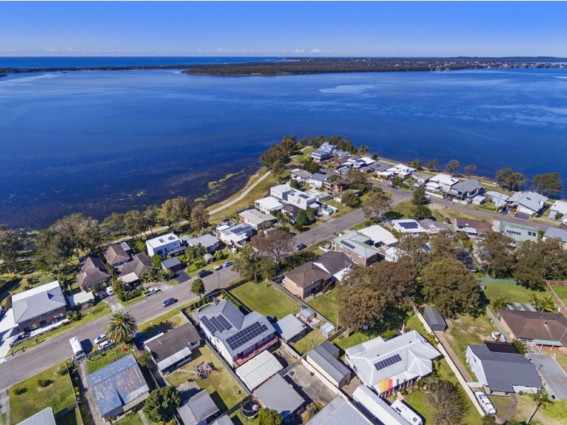 25 Woodland Parkway, Buff Point NSW 2262