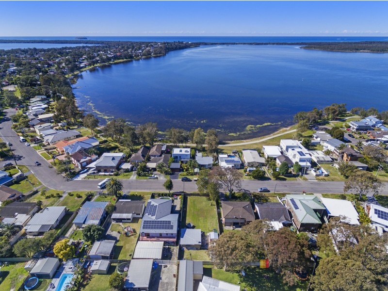 25 Woodland Parkway, Buff Point NSW 2262