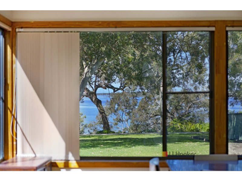 98 Buff Point Avenue, Buff Point NSW 2262