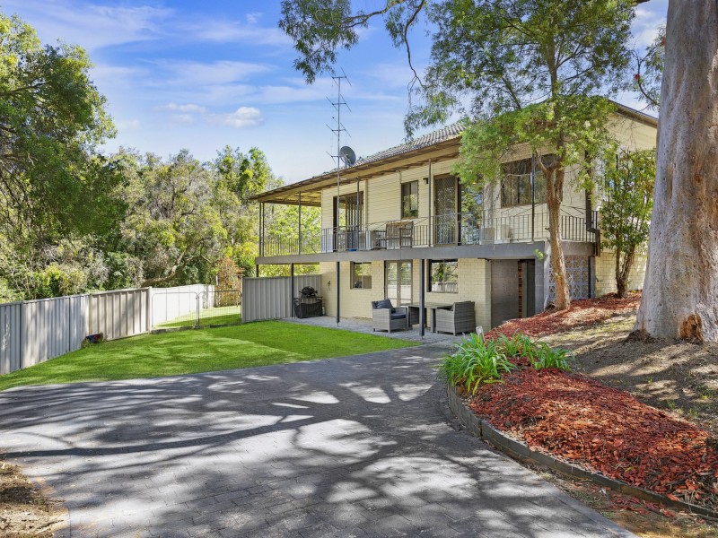 2b Harding Avenue, Lake Munmorah NSW 2259