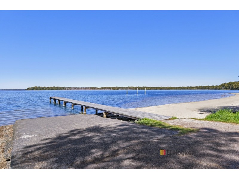 2b Harding Avenue, Lake Munmorah NSW 2259