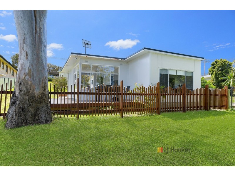 166 Buff Point Avenue, Buff Point NSW 2262