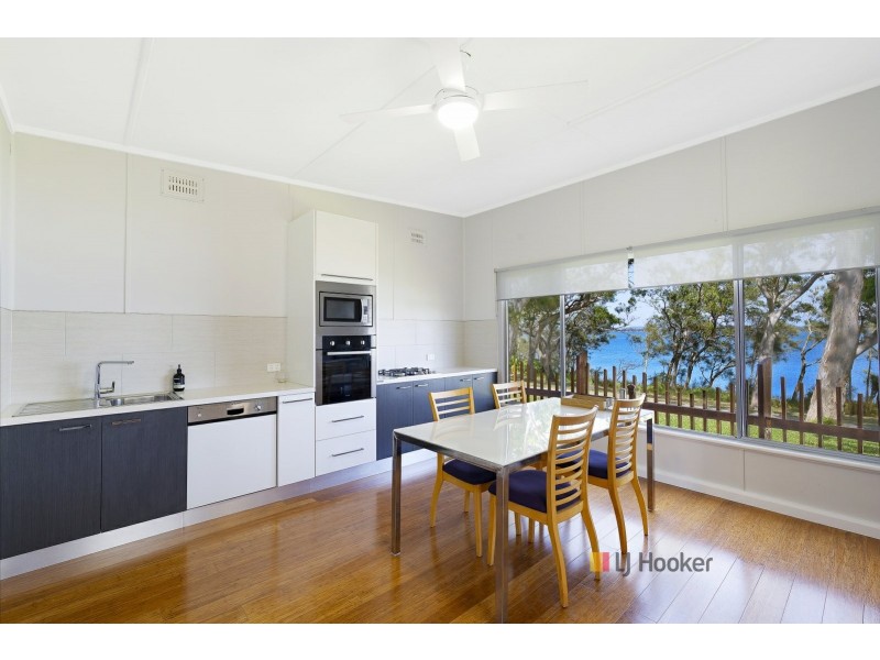 166 Buff Point Avenue, Buff Point NSW 2262