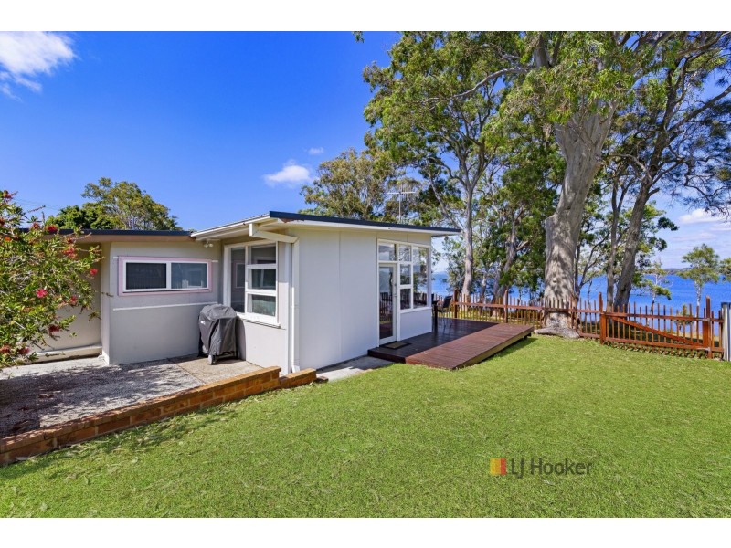166 Buff Point Avenue, Buff Point NSW 2262