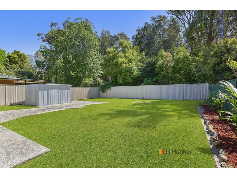 7 Charmhaven Avenue, Charmhaven NSW 2263