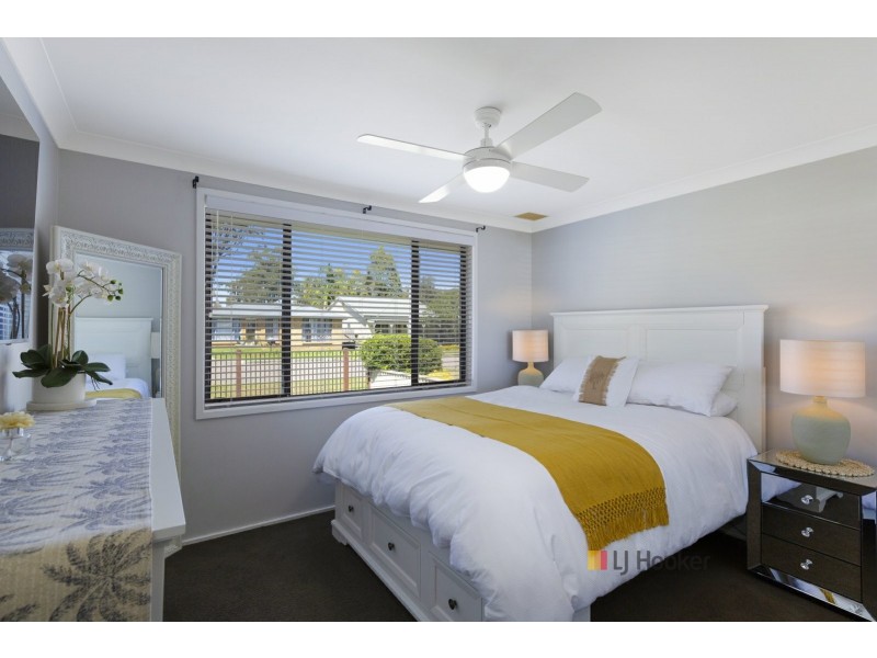 7 Charmhaven Avenue, Charmhaven NSW 2263