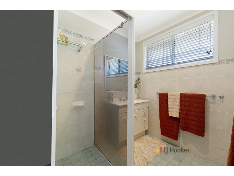 7 Charmhaven Avenue, Charmhaven NSW 2263