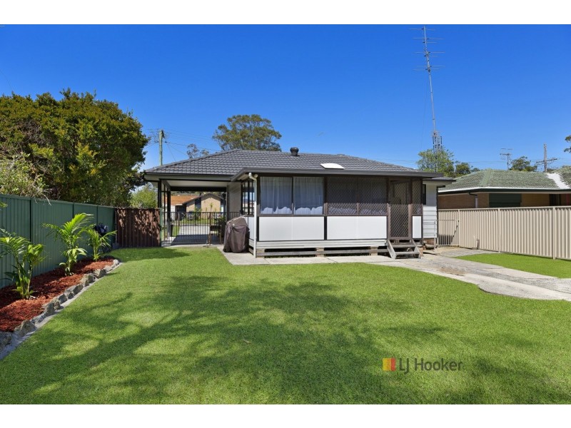 7 Charmhaven Avenue, Charmhaven NSW 2263