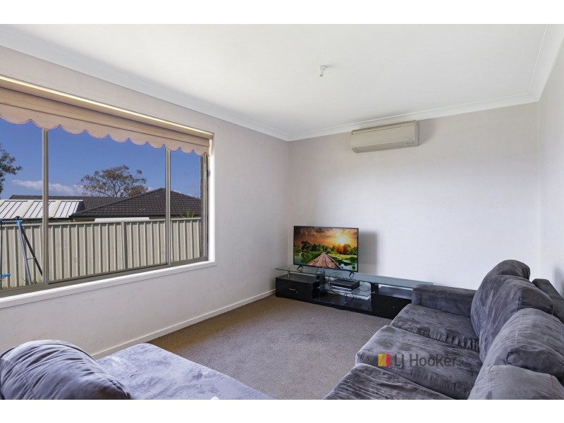 17 Lady Kendall Drive, Blue Haven NSW 2262