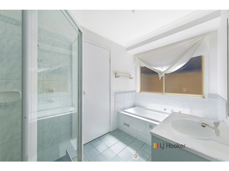 17 Lady Kendall Drive, Blue Haven NSW 2262