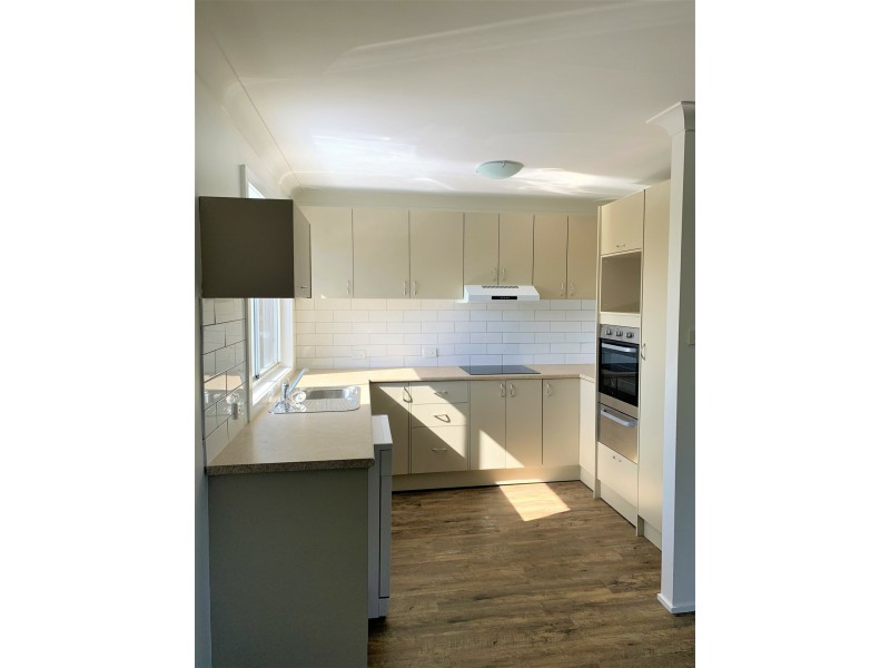 1/9 Tenth Avenue, Budgewoi NSW 2262