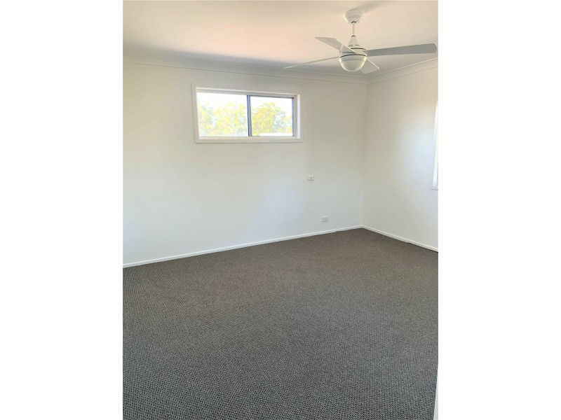 1/9 Tenth Avenue, Budgewoi NSW 2262