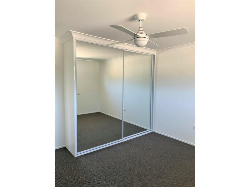 1/9 Tenth Avenue, Budgewoi NSW 2262