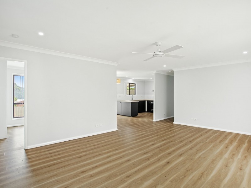 9 Woolana Avenue, Budgewoi NSW 2262