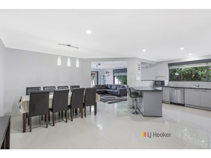 162 Blueridge Drive, Blue Haven NSW 2262