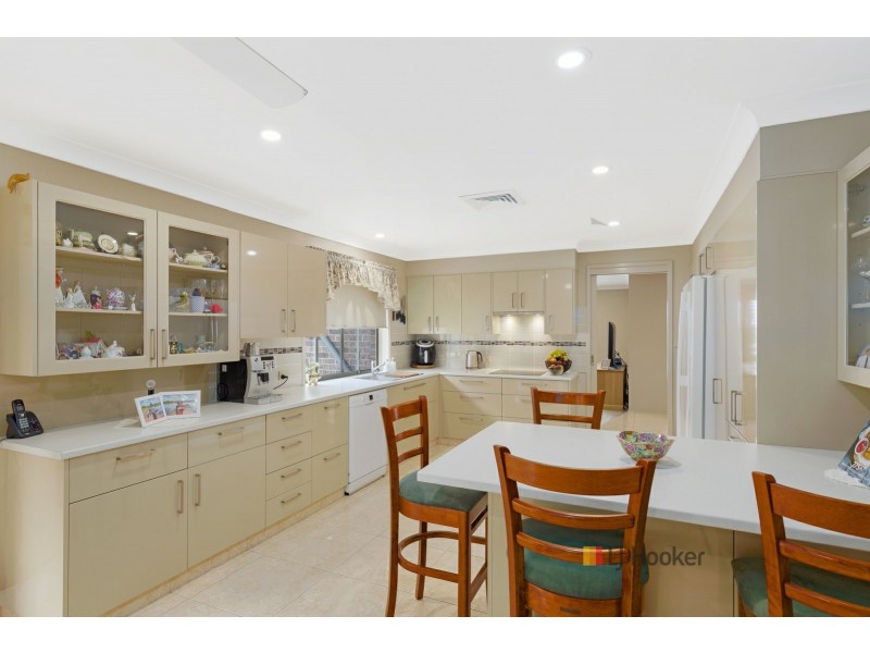 10 Woolana Avenue, Budgewoi NSW 2262