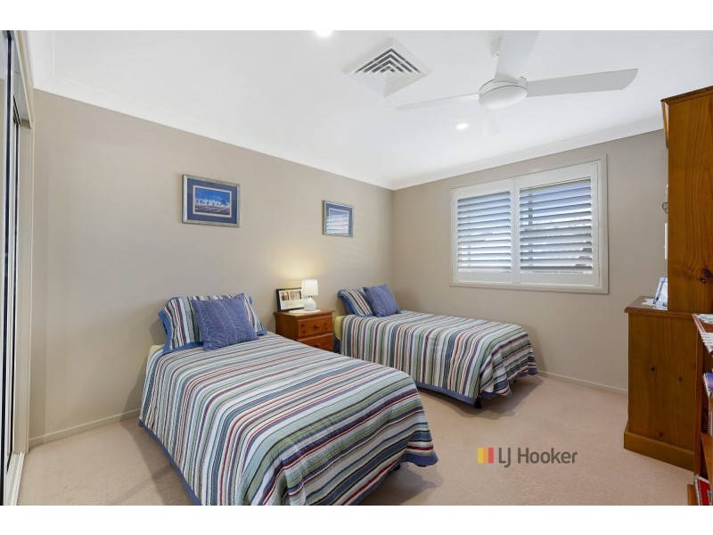 10 Woolana Avenue, Budgewoi NSW 2262