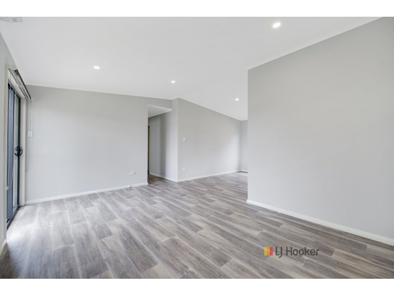 12A Kevin Street, Mannering Park NSW 2259