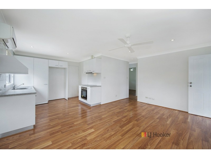 12 Kevin Street, Mannering Park NSW 2259