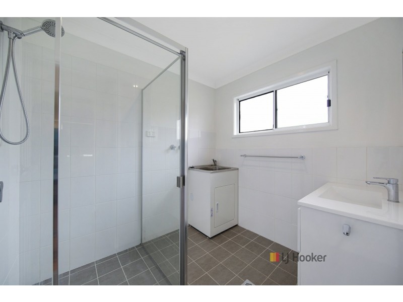 12 Kevin Street, Mannering Park NSW 2259