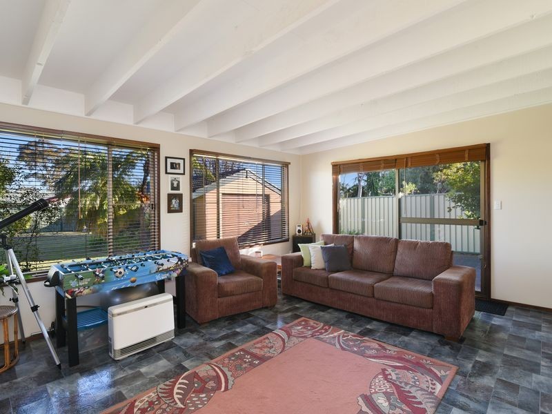 16 Ulana Avenue, Budgewoi NSW 2262