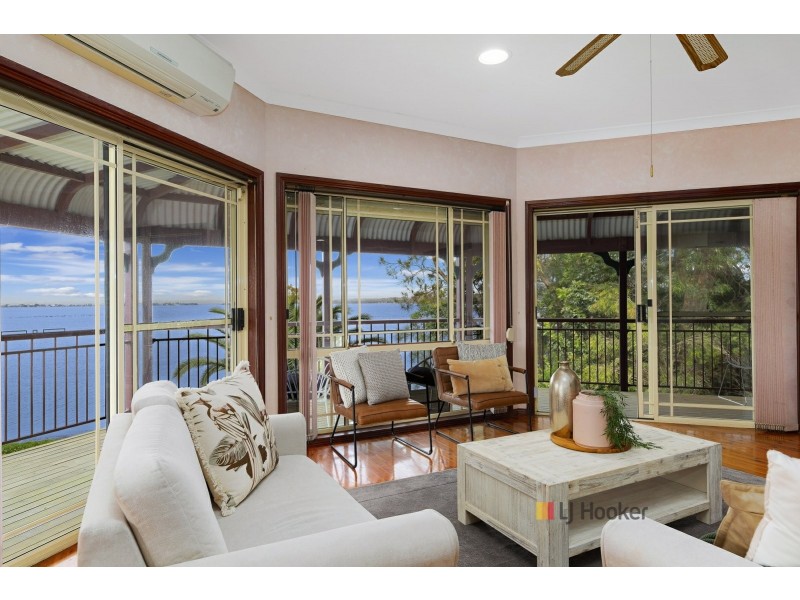 132 Diamond Head Drive, Budgewoi NSW 2262