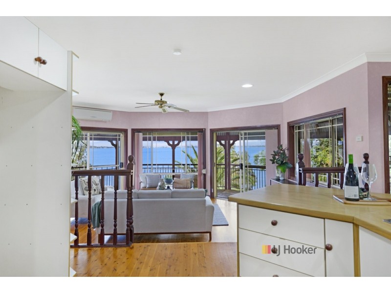 132 Diamond Head Drive, Budgewoi NSW 2262